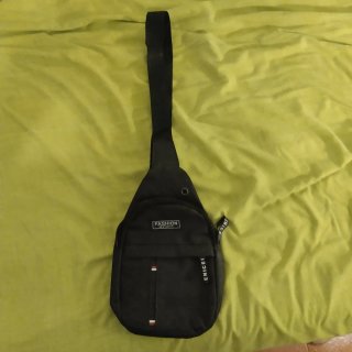 Bolso bandolera Lacoste negro