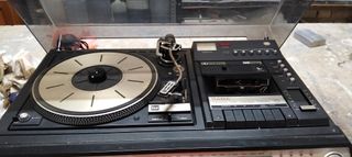 Tocadiscos SABA Vintage con Cassette y Radio