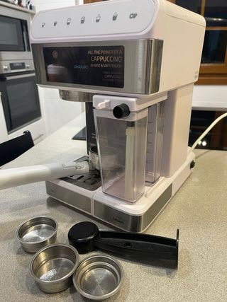 Cafetera Cecotec Cappuccino Blanca