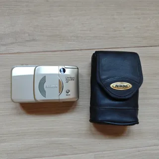 Cámara Nikon Lite Touch Zoom 70W