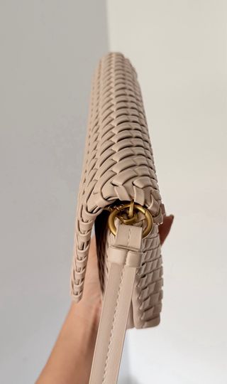 Bolso Zara Clutch y hombro Beige