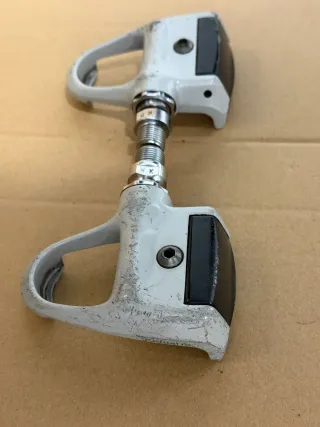 Pedales automáticos Shimano Dura-Ace PD-7401 Look