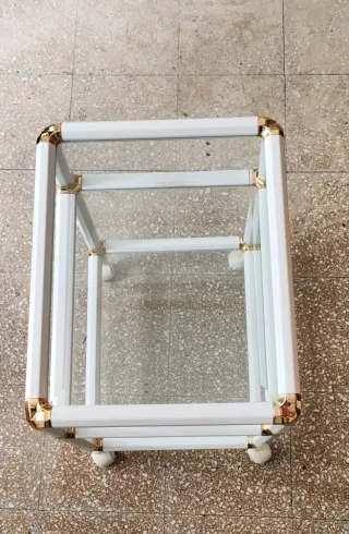 Mesa auxiliar cristal y metal con ruedas