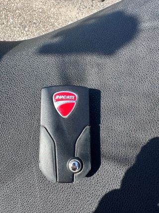 Ducati Multistrada 1200 ABS Roja