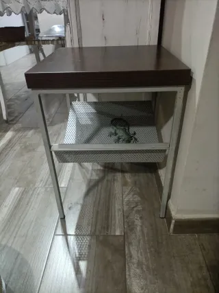 Mesa auxiliar Madera y Hierro