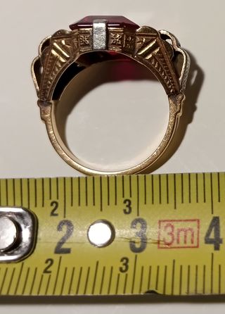Anillo vintage Oro 18 kt de 1890 con un Granate y