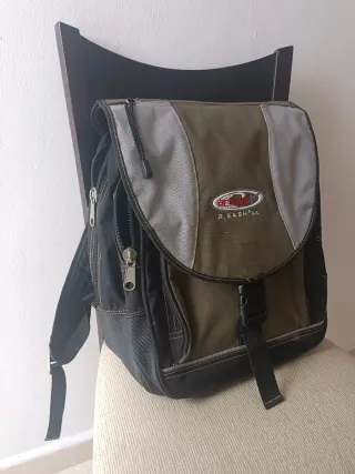 Mochila R.Nash gris y verde militar