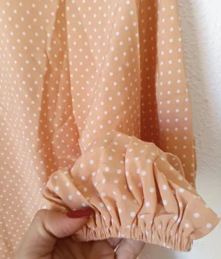 Blusa con lunares blancos nueva de Shein XS