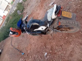 Moto Yamaha TZR 50 Sport Negra/Blanca