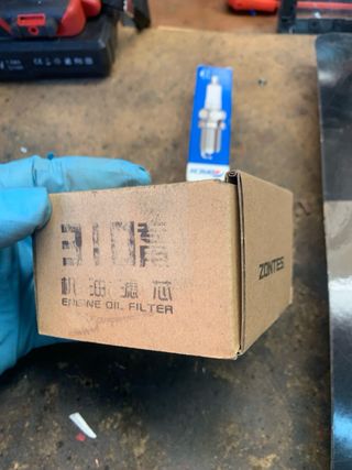 Kit Revisión Zontes T310: Filtros y bujia Iridio