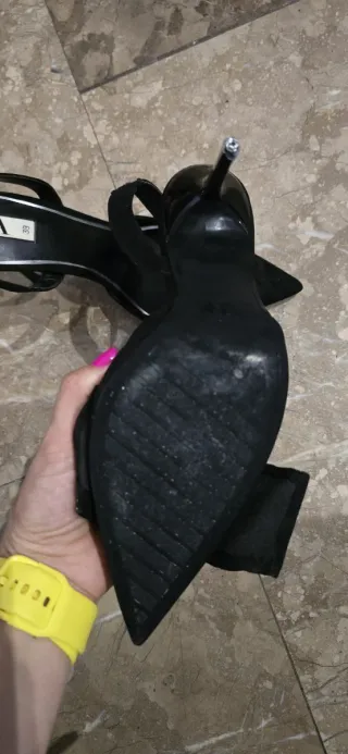 Zapatos Zara tacón lazo pedrería negro 39