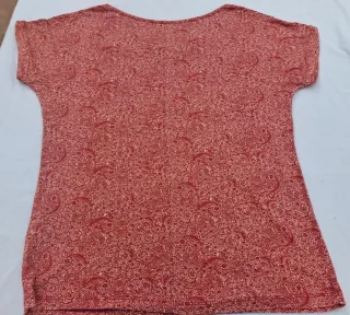 Blusa T S Estampada. Medidas en descripción