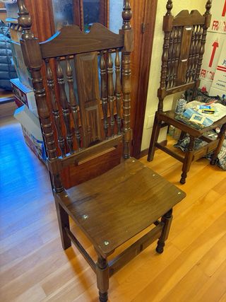 Mesa de comedor de madera y 6 sillas