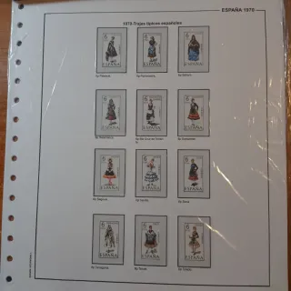 Hoja sellos España 1970 montado blanco segunda. Ma