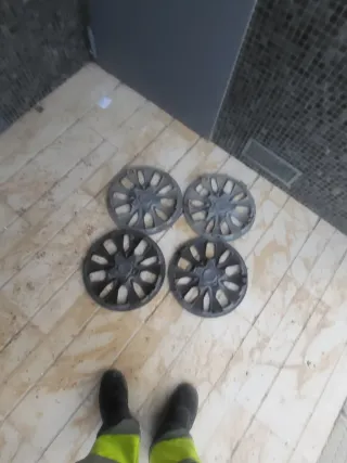 Juego tapacubos 14 pulgadas