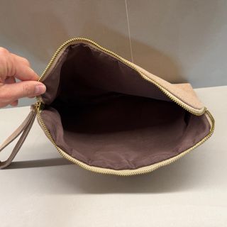 Bolsa de viaje porta documentos.
