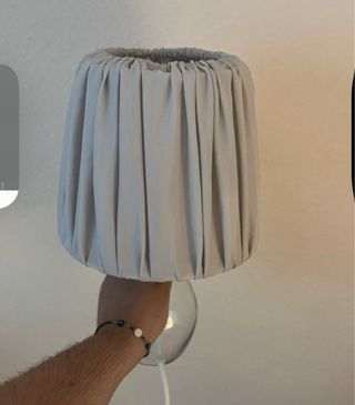 Lamparita de mesa IKEA vidrio y tela