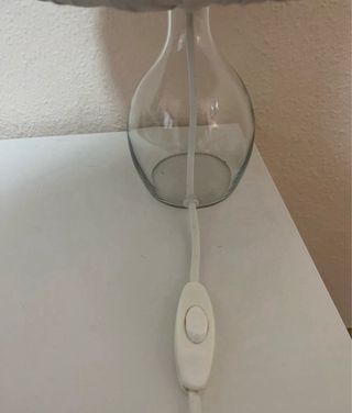 Lamparita de mesa IKEA vidrio y tela