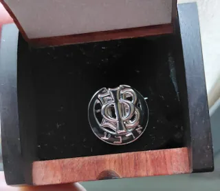 Insignia de plata de ley Gamma Phi Beta