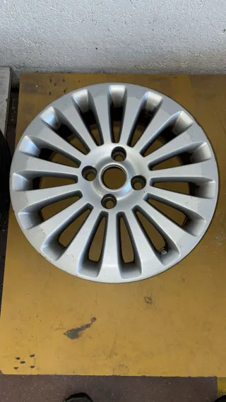 4 Llantas Ford Fiesta 16 Pulgadas Originales