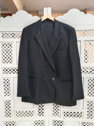 Traje negro de vestir