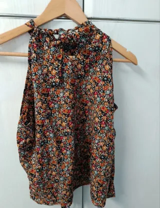Camisa floral sin estrenar