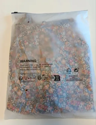 Camisa floral sin estrenar