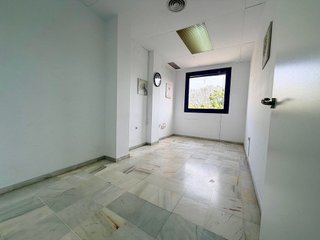 Oficina en venta en Parque Alcosa - Jardines del Edén en Sevilla