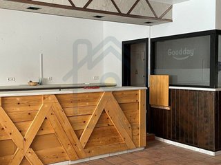 Local comercial en venta en Palacios y Villafranca (Los)