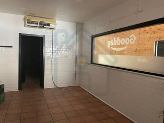 Local comercial en venta en Palacios y Villafranca (Los)