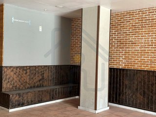 Local comercial en venta en Palacios y Villafranca (Los)