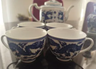 Set Teiera, Tazze, Piatto e Vaso Cinese