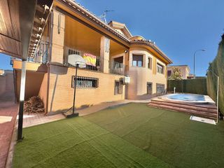 Chalet en venta en Valdepeñas