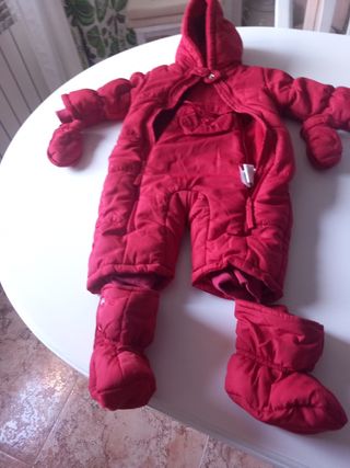 Buzo de bebé 0-3 meses rojo