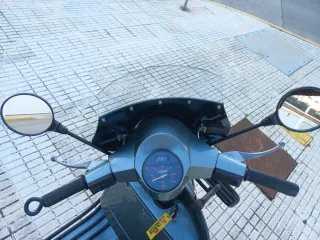Vespa PK Iris 200