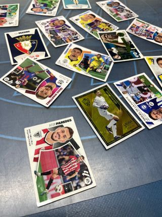 16 Cromos Panini LaLiga 2024-2025