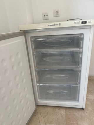 Congelador LG capacidad 120L