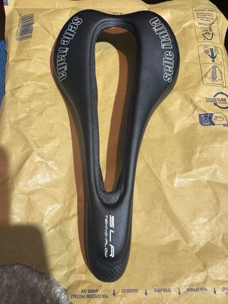 Sillín Selle Italia SLR Techno-Flow Negro, carbono
