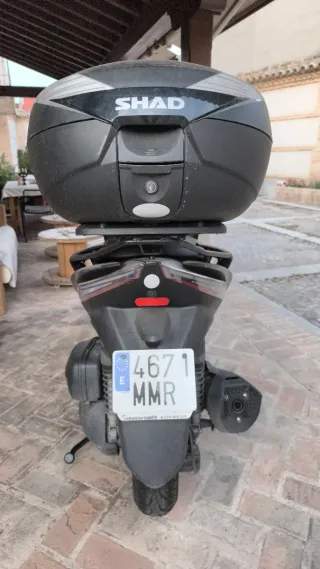 Zontes 350D Maxi Scooter con Extras