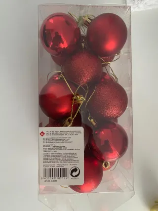 Árbol de Navidad con adornos
