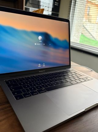 MacBook Pro 13 2017 2 Thunderbolt 3