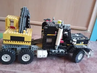 Lego camión Excavadora Amarillo y Negro