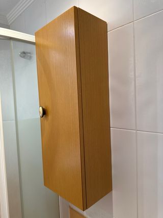 Armario de baño madera y blanco