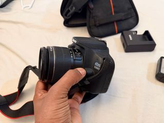 Canon EOS 1200D Negra