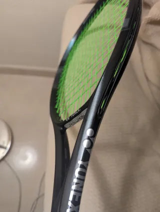 Raqueta Yonex Ezone 100 300g G3