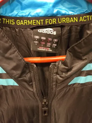Cortavientos Adidas Negro y Azul