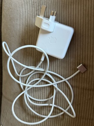 Cargador Apple MagSafe USB-C con Adaptador 70W