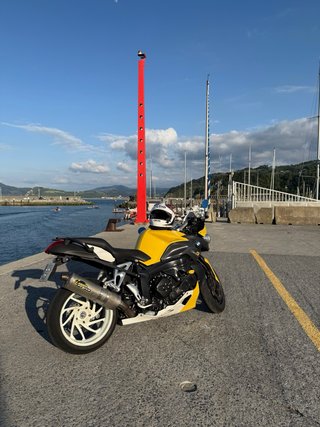 BMW K1200R 2005 163cv