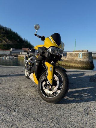 BMW K1200R 2005 163cv