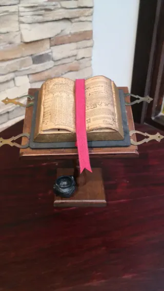 Atril Decorativo Stile Harry Potter